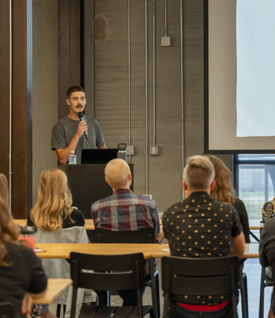 Gavin Longthorne speaking at AdShark Social Hour